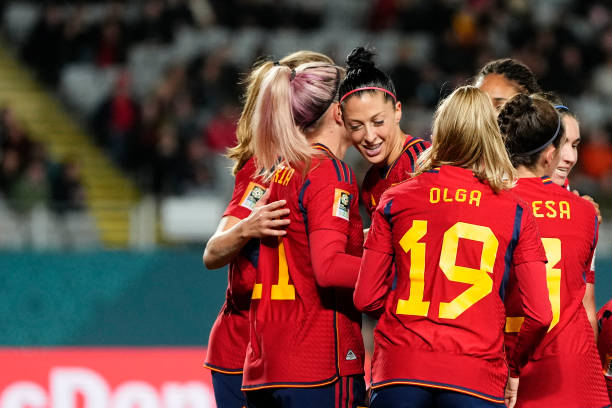 通过优秀的 通过优秀的