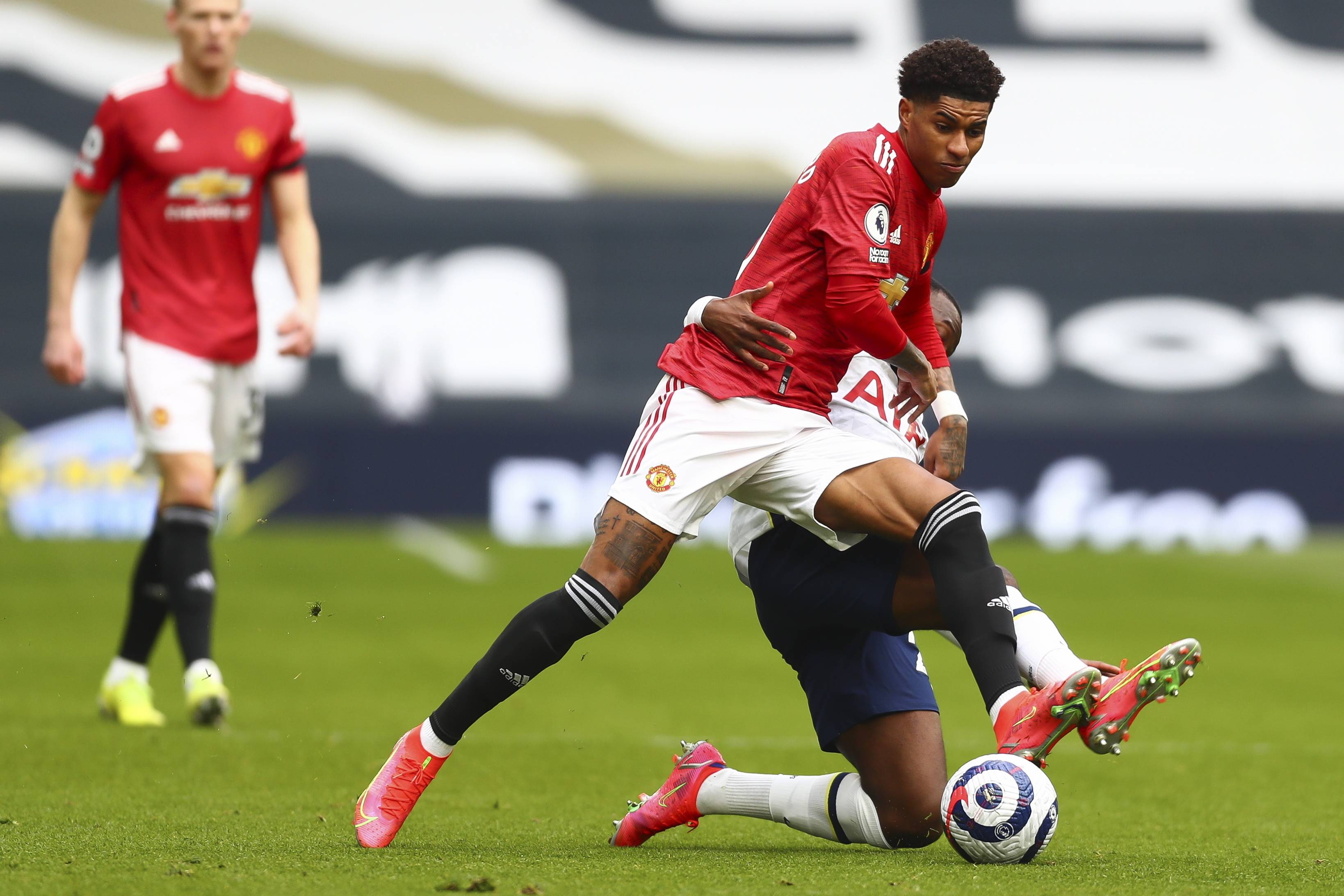 中场大将德 中场大将德